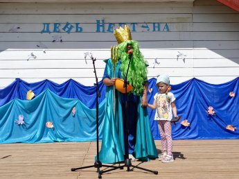 13 июля приглашаем все на праздник воды "День Нептуна". Праздник состоится  на берегу Ангары на летней эстраде!